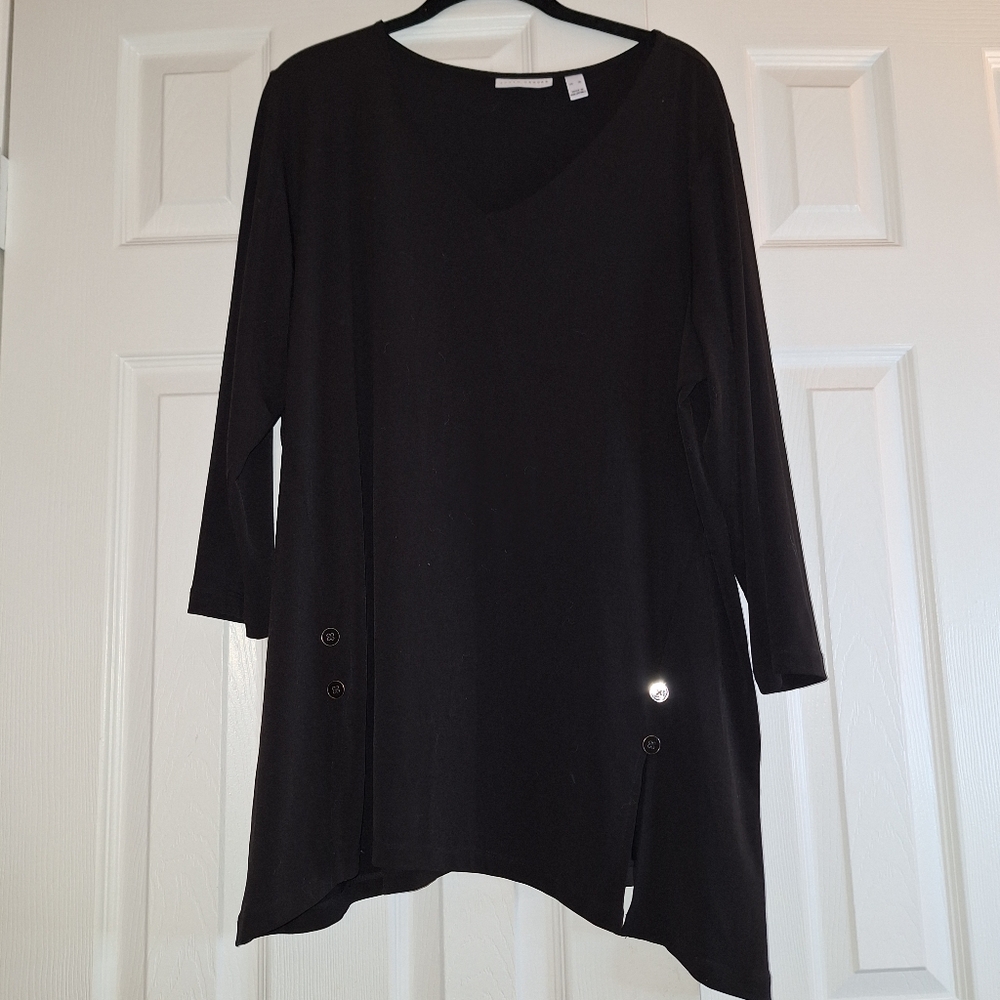 SUSAN GRAVER Elegant Black Women's Vneck Top/Tunic/Size XL